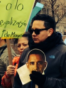 En NY protesta simultanea frente al edificio de ICE. Foto: Marco Vinicio González