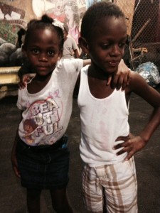 Niños hondureños  garífunas en El Bronx, NY. Foto: Marco Vinicio González