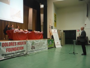 Preguntas del publico a candidatos a mesa directiva escolar de l condado Kern.