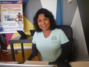 Irma Garate, agente certificada de Covered California