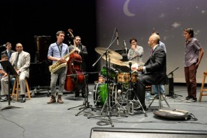 Wynton-Marsalis y el Lincoln Center Jazz-Band, con músicos de Cuernavaca. Foto: Frank Stewart.