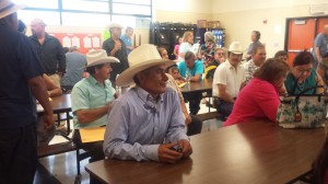 Dionisio Ramírez, jefe de primer familia en conectarse al agua de Porterville. Foto: Rubén Tapia.