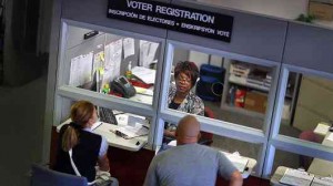  Continúa el registro de votantes en La Florida gracias a la decisión de un juez. Foto: CNBC 