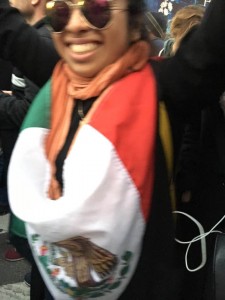 Mexicana en la protesta del sábado en la 5ª Avenida de Manhattan. Foto. MVG