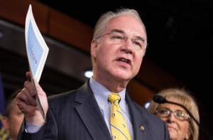 El congresista de Georgia, Tom Price en la audiencia de confirmación para ser el Secretario del sector salud, fue sometido a fuego cruzado entre otros por los senadores Bernie Sanders y Eliizabeth Warren por su posiciones ante el desmantelamiento de la ley de salud de los republicanos sin un plan de reemplazo y sobre posibles comportamiento anti ético en la compra de una compañía que se beneficiaría con una ley propuesta por Price.