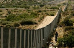 Tramo de la barda  fronteriza en Texas. Foto: ¡2.cdn.turner.com