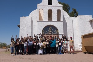 Caravaneros reciben apoyo de la Nación Tohono O'Odham, del sur de Arizona.