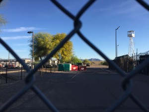 Se estima que hay 800 personas todavía detenidas en Tent City que serán transferidas a otras partes.