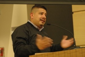 Jimmy Matta, candidato Latino y defensor de los derechos de los inmigrantes.