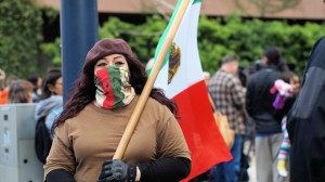 Manifestantes repudian la visita de  Trump y expresan su orgullo mexicano.