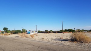 Autobús de transporte público, recorre las calles de North Shore, colonia latina en las orillas del Salton Sea.