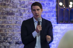 Representante ganador de la elección que en las pasadas elecciones derrotó al republicano Jeff Denham en el valle central de California. Foto: Alex Edelman / Getty Images.