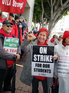 Profesora Virginia Márquez, en pie de lucha contra la privatización educativa.