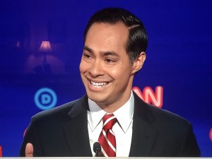 Julián Castro, exSecretario de Vvienda bajo el gobierno de Obama y candidato demócrata a la nominación de su partido para buscar la presidencia de Estados Unidos en 2020.  