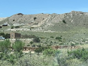 Panorama de la región de Río Arriba, donde se celebran las tradiciones regionales que datan desde los tiempos de La Colonia. 