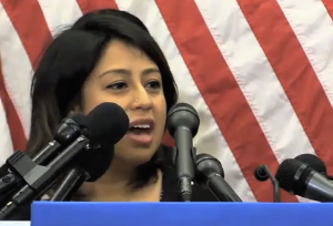 Jennifer Molina, portavoz de la campaña de Joe Biden.