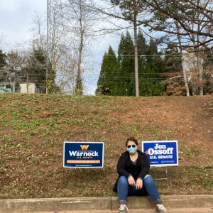 La activista Ivonne Díaz, miembro del comité organizador del partido demócrata, viajó desde Texas a Georgia para promover el voto latino.