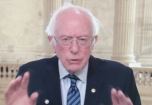 Senador demócrata de Vermont, Bernie Sanders, principal impulsor del aumento de 15 dólares la hora al salario mínimo.  Foto: José López Zamorano.