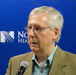 Mitch McConnell, líder de la minoría republicana en el Senado de Estados Unidos. 