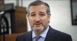 El senador Ted Cruz se burla del plan migratorio de Biden. Foto: José López Zamorano.