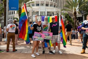 Iniciativas como la de “Don’t Say Gay”se han extendido a varias legislaturas de mayoría republicana y conservadora en el país, critican los manifestantes. Foto: HNS.