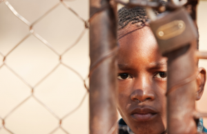 La violencia de los agentes de Inmigración también es ejercida contra los niños migrantes. Foto: Red Fronteriza por os Derechos Humanos.